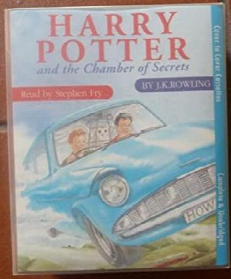 Harry Potter and the Chamber of Secrets (Complete and Unabridged 6 Audio Cassette Set)